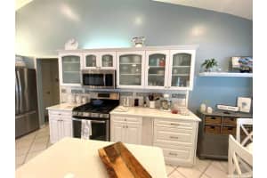 824 NW 120th St, Gainesville, FL 32606, Sold 05/21/21