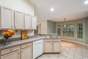 6842 SW 84th St, Gainesville, FL 32608, Sold 10/04/21