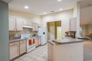 6842 SW 84th St, Gainesville, FL 32608, Sold 10/04/21