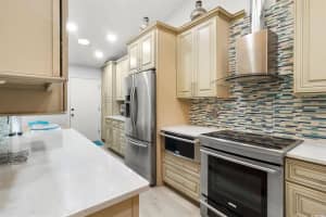 5033 SW 10th Ln, Gainesville, FL 32607, Sold 11/22/21