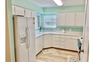8406 Palmetto Cir, Gainesville, FL 32653, Sold 10/29/21