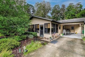 8490 Palmetto Cir, Gainesville, FL 32653, Sold 10/12/21