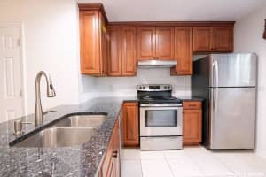 2208 NW 39th St, Gainesville, FL 32606, Sold 12/01/21
