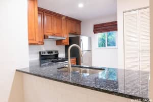 2208 NW 39th St, Gainesville, FL 32606, Sold 12/01/21