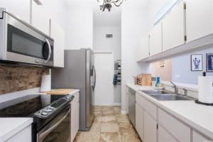 6016 NW 44th Pl, Gainesville, FL 32606, Sold 12/07/21