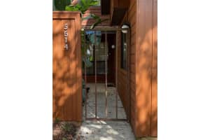 5514 SW 8th Pl, Gainesville, FL 32607, Sold 02/18/22