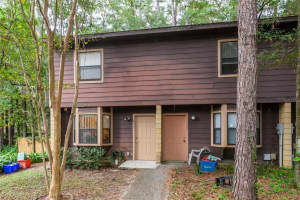4325 SW 70th Terrace, Gainesville, FL 32608, Sold 12/23/21