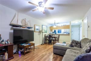 4325 SW 70th Terrace, Gainesville, FL 32608, Sold 12/23/21
