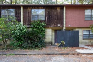 4318 SW 68th Terrace, Gainesville, FL 32608, Sold 03/23/22