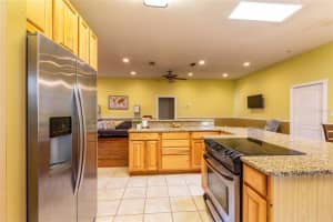 10535 NW 36th Ln, Gainesville, FL 32606, Sold 03/10/22