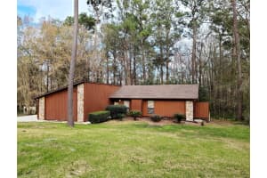 1205 NW 94th St, Gainesville, FL 32606, Sold 03/04/22