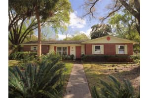 9835 NW 6th Pl, Gainesville, FL 32607, Sold 04/28/22