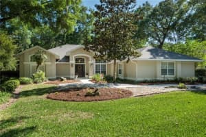 8307 SW 17th Ln, Gainesville, FL 32607, Sold 05/18/22