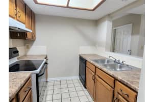 819 SW 56TH TER, GAINESVILLE, FL 32607 Sold 07/27/22