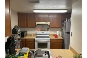 6811 SW 44TH AVE, GAINESVILLE, FL 32608 Sold 11/03/22