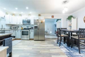 2720 NW 104 CT #C, GAINESVILLE, FL 32606 Sold 10/14/22