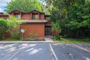 949 SW 56TH TER, GAINESVILLE, FL 32607 Sold 10/11/22