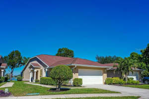 3208 CROWN POINTE BOULEVARD, NAPLES, FL 34112 Sold 08/22/23