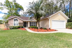 11624 Nw 13th Ln Gainesville, FL 32606 Sold 04/13/23