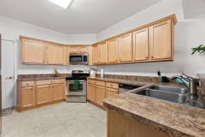 10512 30TH LANE, GAINESVILLE, FL 32606 Sold 04/05/23