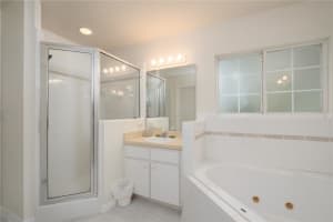 6429 84TH TERRACE, GAINESVILLE, FL 32608 Sold 06/30/23