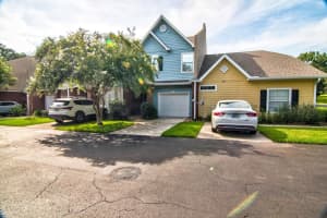 10520 28TH PLACE, GAINESVILLE, FL 32606 Sold 05/01/24