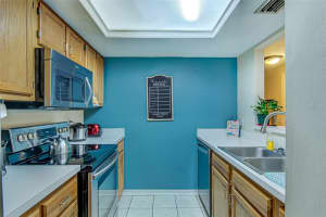 5852 8TH PLACE, GAINESVILLE, FL 32607 Sold 01/10/24