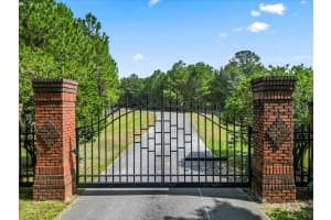 10117 132 DRIVE, ALACHUA, FL 32615 - MLS#MFRGC516591