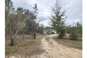 291 CUE LAKE DRIVE, HAWTHORNE, FL 32640 Sold 02/28/25