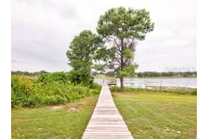 326 OAK LANE DRIVE, OCALA, FL 34472 Sold 05/19/25