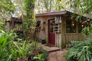 250 WEST LAKE DRIVE, HAWTHORNE, FL 32640 - MLS#MFRGC523118