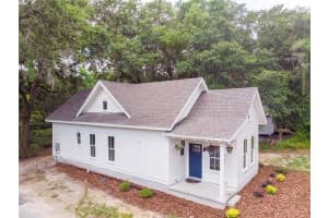 961 7TH AVENUE, GAINESVILLE, FL 32601 Sold 04/11/25