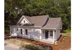 961 7TH AVENUE, GAINESVILLE, FL 32601 Sold 04/11/25