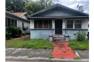 614 4TH STREET, GAINESVILLE, FL 32601 Sold 07/08/25