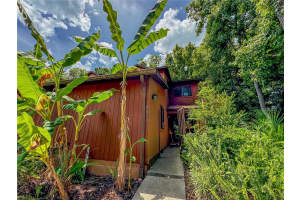 5875 8TH PLACE, GAINESVILLE, FL 32607 Sold 10/21/24