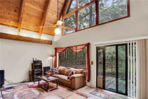 20015 138TH AVENUE, ALACHUA, FL 32615 Sold 04/01/25