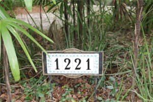 1221 28TH STREET, GAINESVILLE, FL 32605 Sold 09/19/24