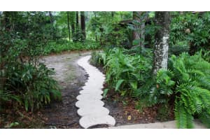 1221 28TH STREET, GAINESVILLE, FL 32605 Sold 09/19/24