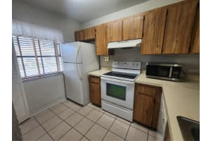 6292 8TH PLACE, GAINESVILLE, FL 32607 Sold 01/16/25