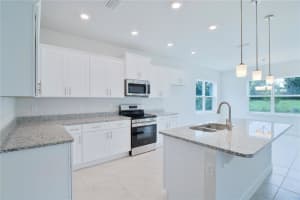 2304 251ST TERRACE, NEWBERRY, FL 32669 Sold 02/14/25