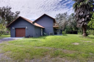 131 RILEY LAKE DRIVE, HAWTHORNE, FL 32640 - MLS#MFRGC525275