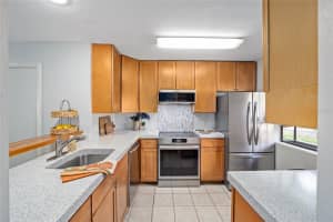6136 8TH AVENUE, GAINESVILLE, FL 32607 Sold 11/08/24
