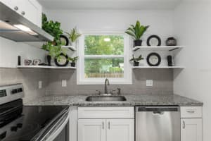 1101 25TH AVENUE, GAINESVILLE, FL 32609 Sold 12/16/24