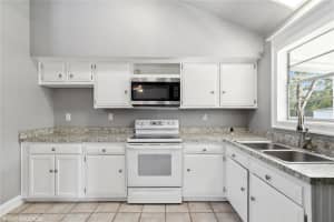 2411 54TH AVENUE, GAINESVILLE, FL 32653 Sold 11/18/24