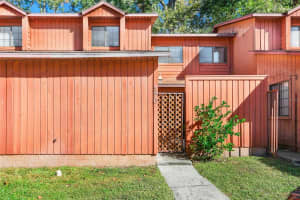 5810 8TH PLACE, GAINESVILLE, FL 32607 Sold 02/11/25