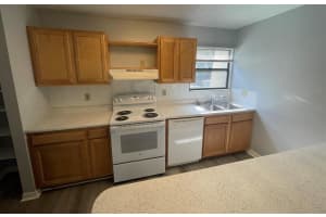 2811 ARCHER ROAD, GAINESVILLE, FL 32608 Sold 04/30/25
