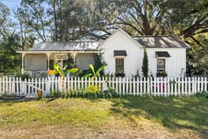 23955 184TH ROAD, HIGH SPRINGS, FL 32643 Sold 02/04/25