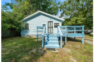 425 6TH PLACE, GAINESVILLE, FL 32601 Sold 04/25/25