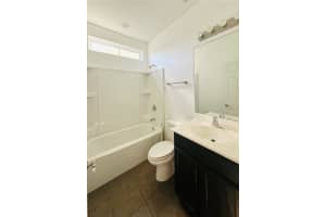 7806 21ST TERRACE, GAINESVILLE, FL 32609 Sold 05/21/25