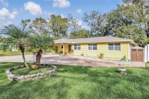 6749 SNOW WHITE DRIVE, JACKSONVILLE, FL 32210 Sold 04/14/25